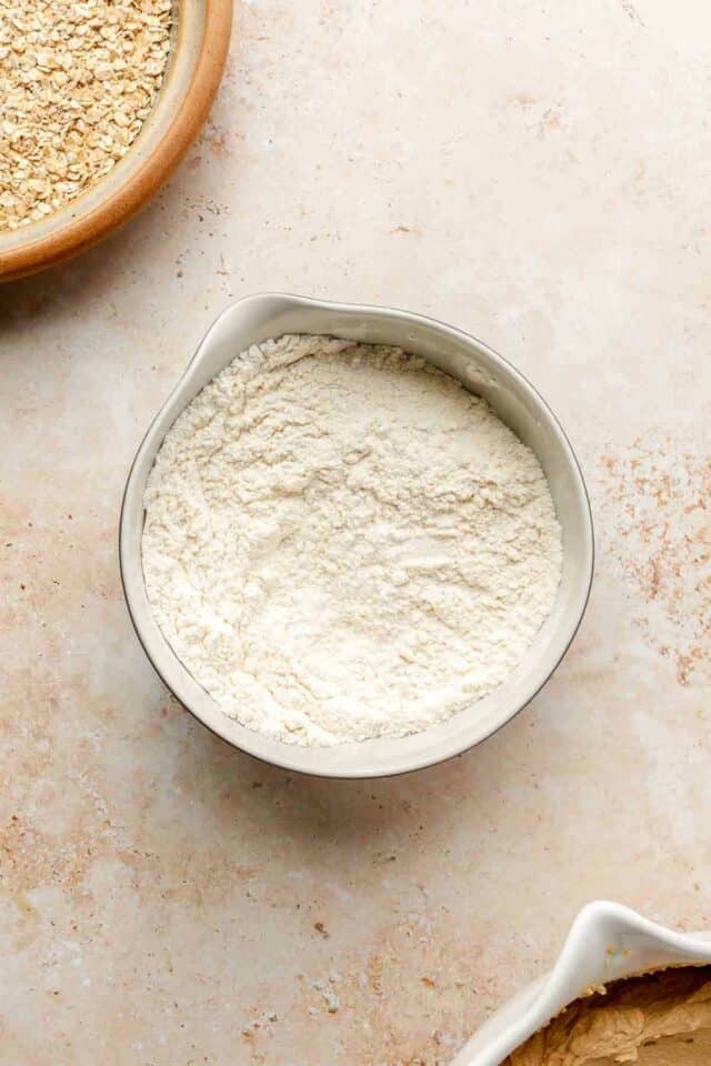 Flour mixture in a small bowl.
