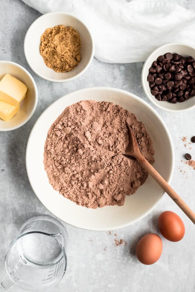 ingredients for Chocolate Chip Brownie Bars