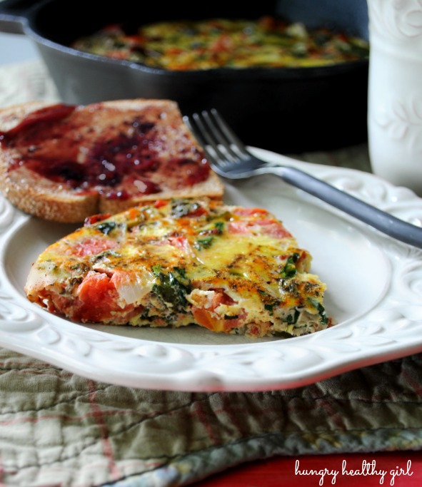 Light Vegetable Frittata with bacon, spinach and tomatoes- super tasty and really simple!