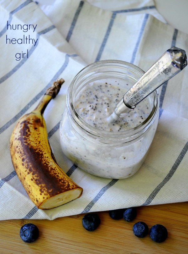 Banana Blueberry Overnight Oatmeal and a tutorial for making the tastiest overnight oats ever!