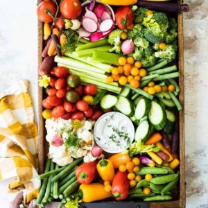 Veggie platter with a dip.