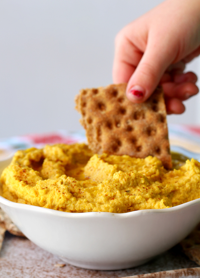 This super creamy roasted golden beet hummus is easy and nutritious, making it the perfect snack option.