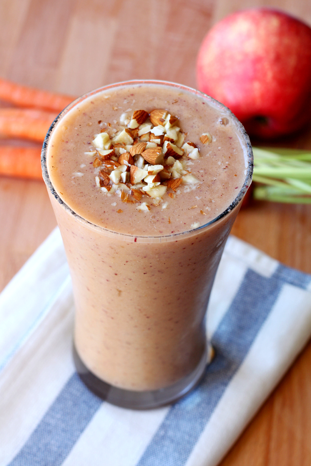 Carrot Apple Protein Powder Smoothie- The perfect smoothie before or after a workout!