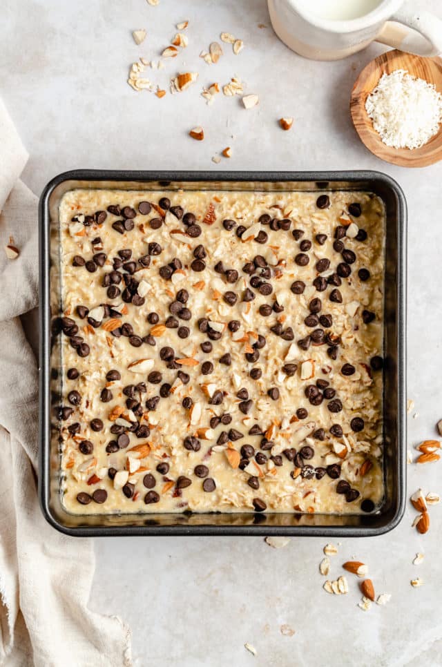 spread oatmeal mixture in baking dish and top with chocolate chips and chopped almonds