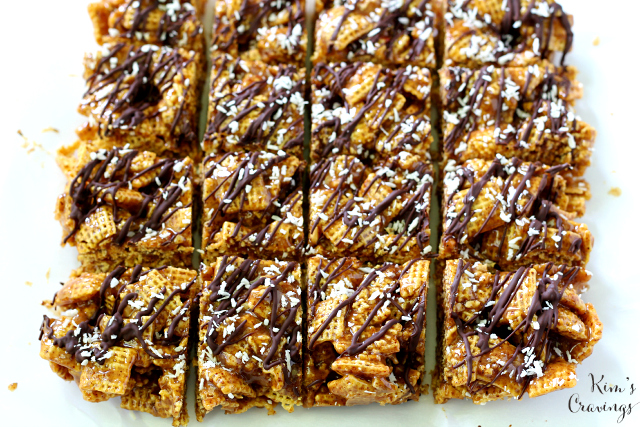 Sticky, sweet, crunchy... Honey Nut Chex Bars are simply irresistible!