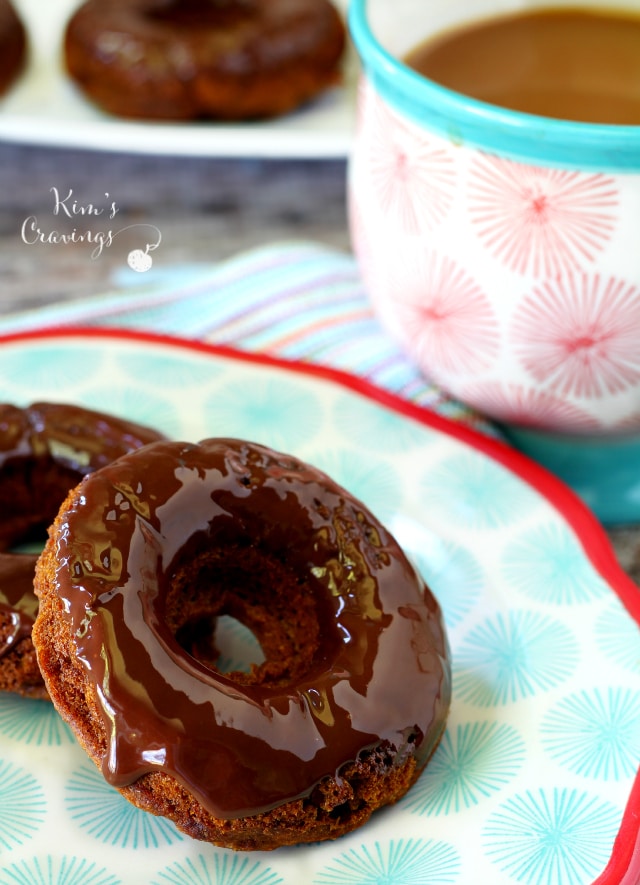 Skinny Pumpkin Spice Donuts proving donuts can be healthy and absolutely delicious! At just over 100 calories each, these baked pumpkin donuts are super simple and come loaded with lovely fall flavors.