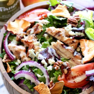 Copycat Panera Bread Fuji Apple Chicken Salad- a fresh flavorful salad that tastes even more delicious than the original!