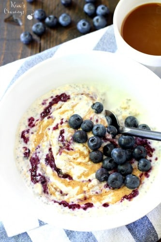 If you think oatmeal is boring, this Peanut Butter & Jelly Overnight Oatmeal is guaranteed to make you see the breakfast favorite in a whole new light!