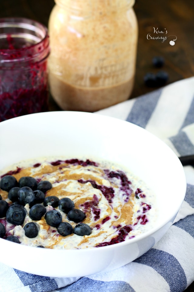 If you think oatmeal is boring, this Peanut Butter & Jelly Overnight Oatmeal is guaranteed to make you see the breakfast favorite in a whole new light! 