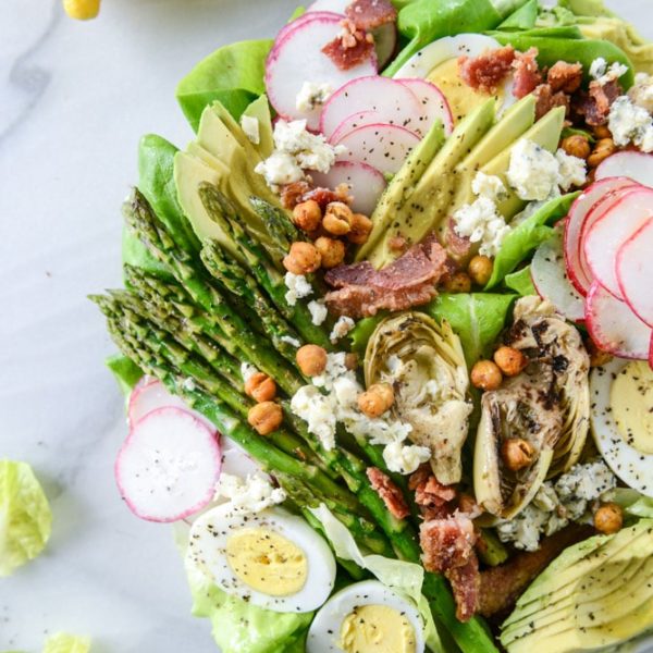 After months of roasted veggies, even favorites like butternut squash are starting to get a little old, inspiring me to share 15 Spectacular Spring Salads.