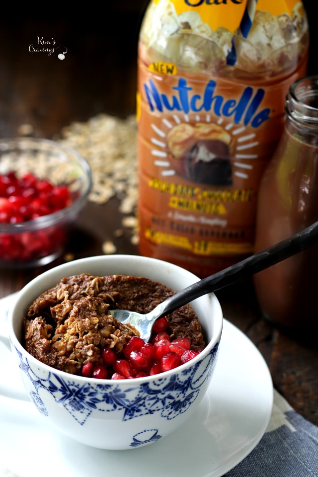 Chocolate Baked Oatmeal in a Mug- the perfect breakfast for those of you who like a warm, hearty, scrumptious morning meal that can be made in a flash with very little mess!