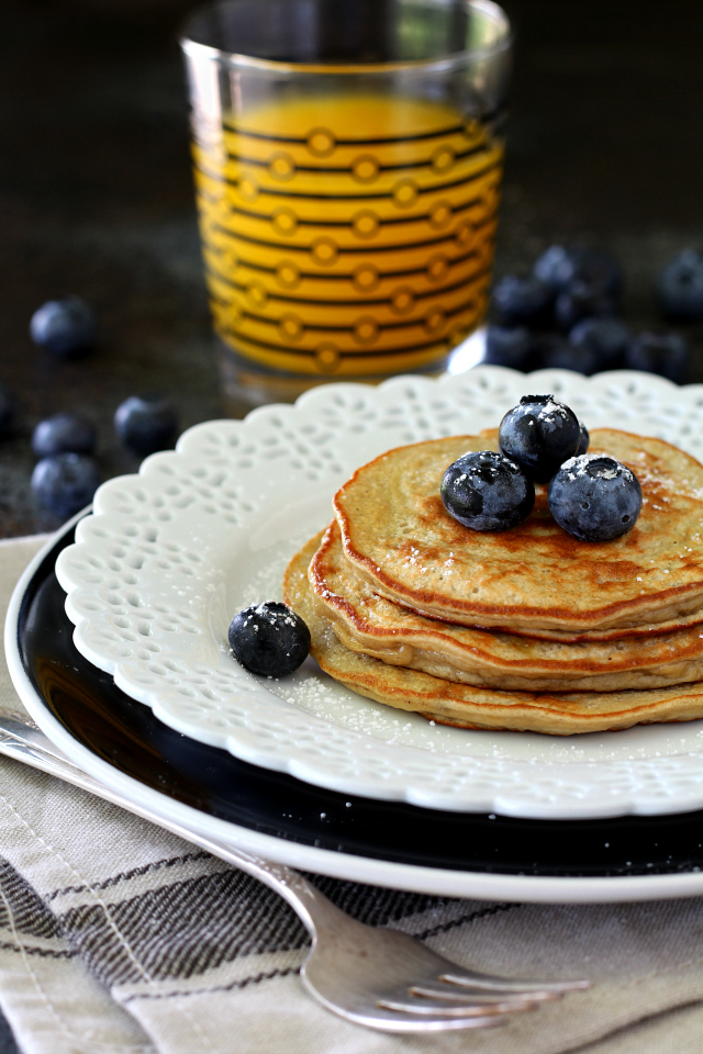 Single-serve Flourless Protein Pancakes- packed with protein, absolutely scrumptious, super healthy and ready in 5 minutes so you can have nutritious, gluten free pancakes at a moment’s notice!