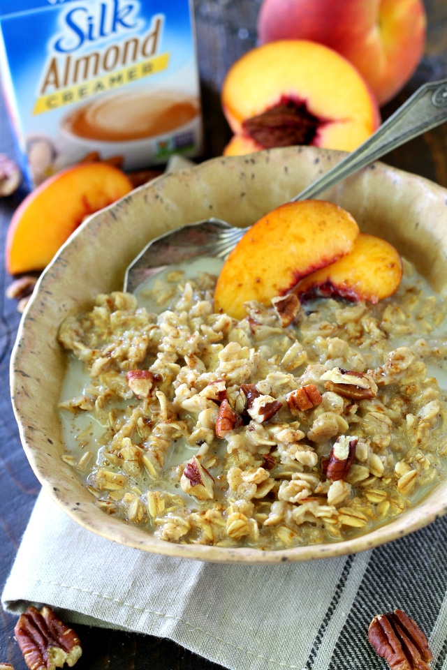 Peaches and Cream Oatmeal- a warming bowl of deliciousness and just what you need to get your day off to a fabulous start. (vegan and gluten free)