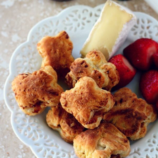 These Strawberry Jalapeño Brie Puffs make for a simple yet show-stopping appetizer. Store-bought pastry sheets stuffed with creamy brie and sweet, slightly spicy Strawberry Jalapeño Fruit Spread. So easy!