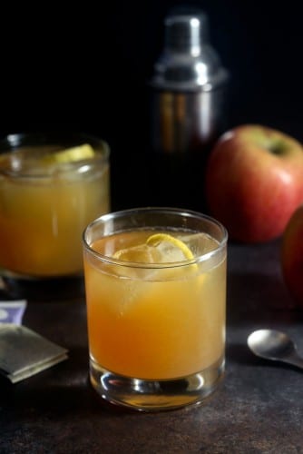 apple-cider-tea-cocktail