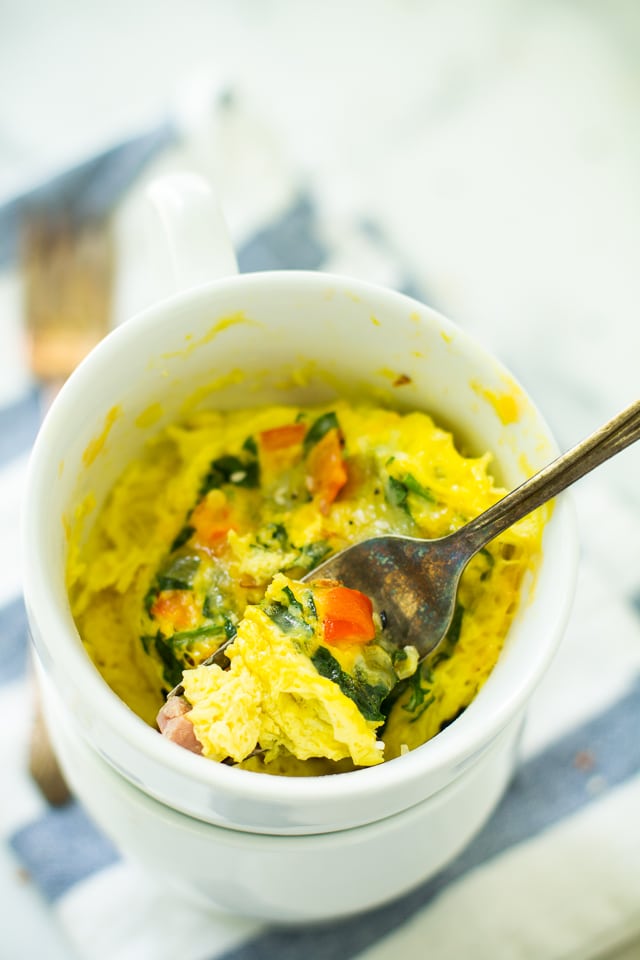 With this Microwavable Omelet in a Mug, you're only 2 minutes away from a satisfying, tasty breakfast that can be easily customized. No matter how you eat it, a flavorful breakfast never got easier! Gluten Free + Low Calorie + Paleo
