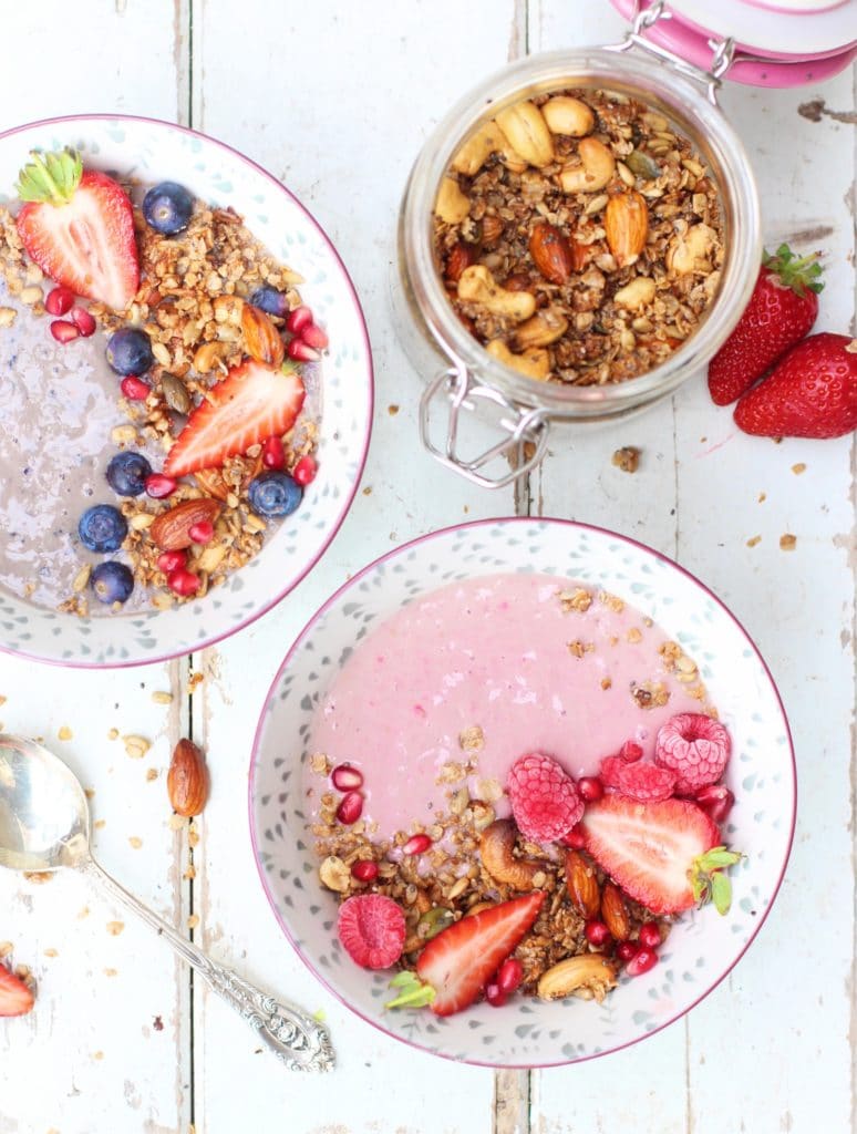 Berry Protein Smoothie Bowls