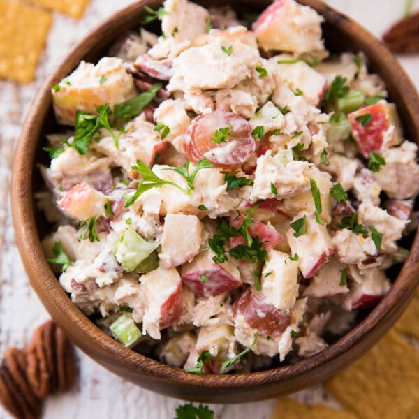 Looking for a fun healthy lunch idea? Well, I’ve partnered with Blue Harbor Fish Co to bring you these delicious Waldorf Tuna Salad Pitas that are light and fresh, full of flavor and only take about 5 minutes to make!