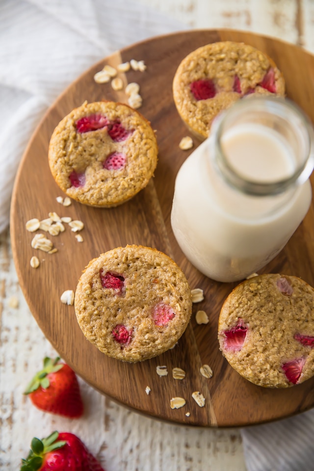 These Flourless Strawberry Banana Oat Protein Muffins are the perfect breakfast flavor bombs! They’re nearly fat free, less than 100 calories and packed with over 7 grams of protein and so much deliciousness. You won’t miss all the calories and fat, trust me!