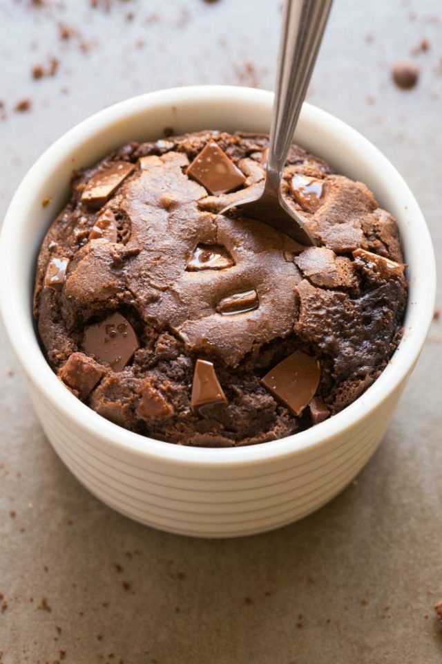 healthy 1-minute low carb brownie 
