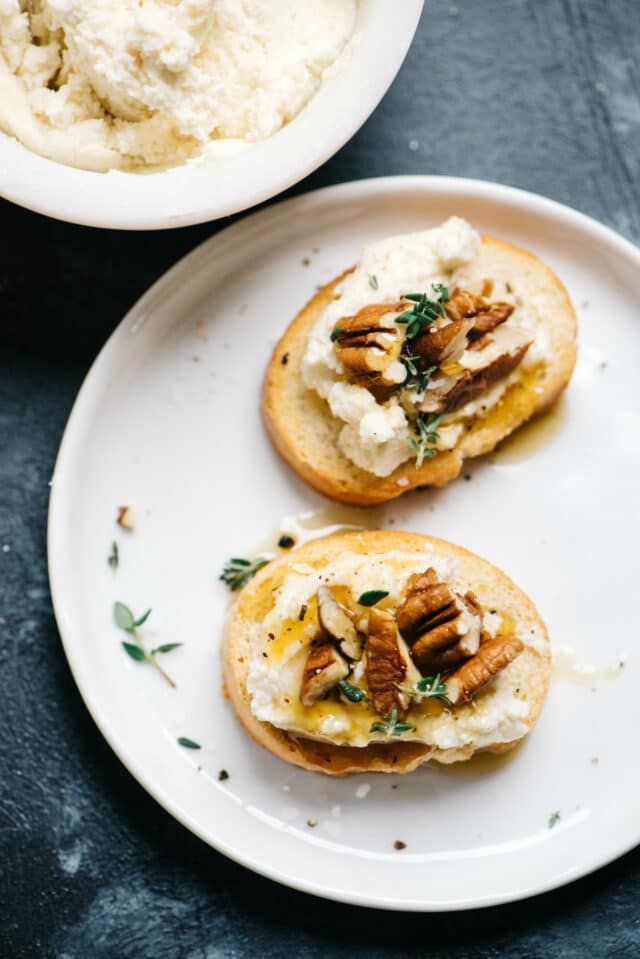 goat cheese on crostini with honey and pecans