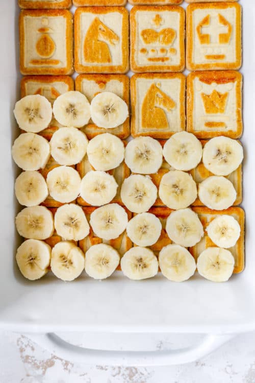 line dish with cookies and then banana slices