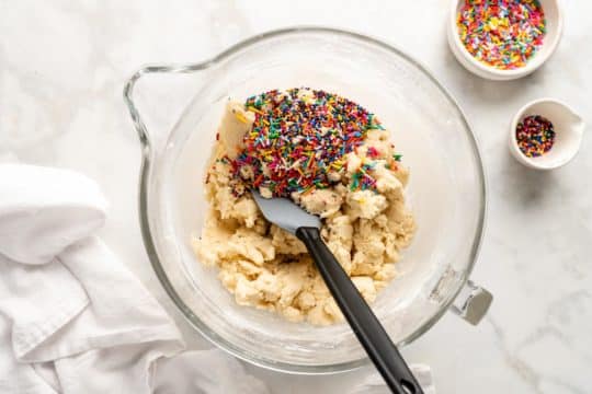 adding sprinkles to cookie dough for sprinkle cookies