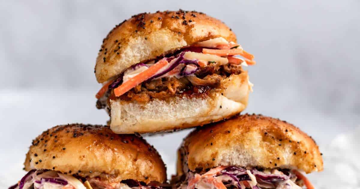Easy Pulled Pork Sliders
