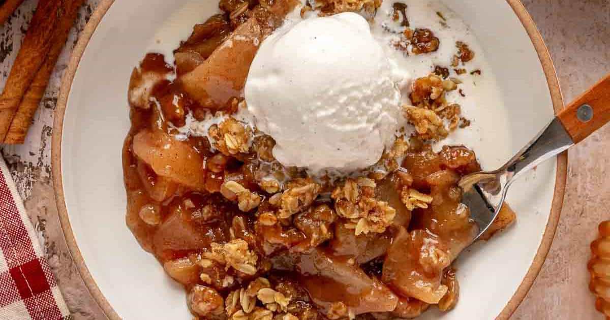 Slow Cooker Apple Crisp