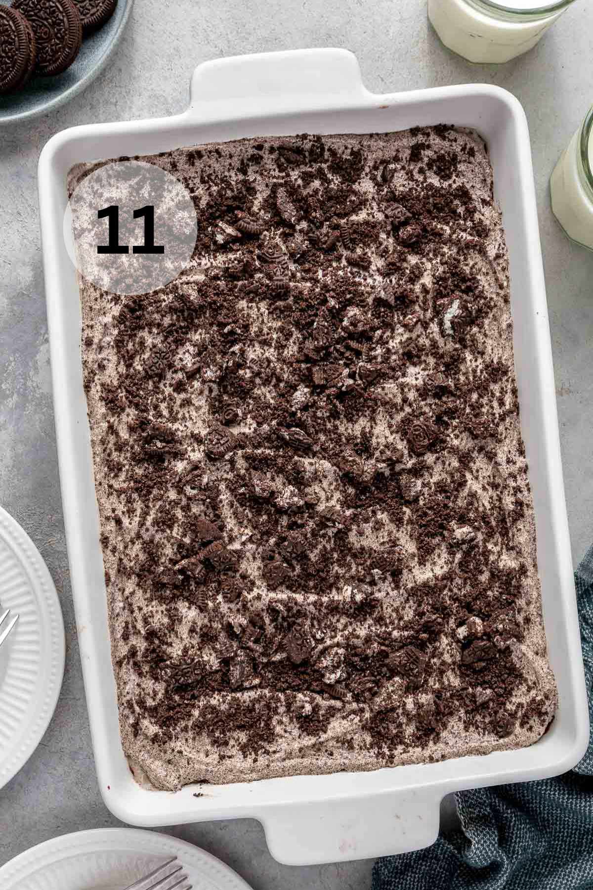 Oreo dessert topped with crushed Oreo cookies.